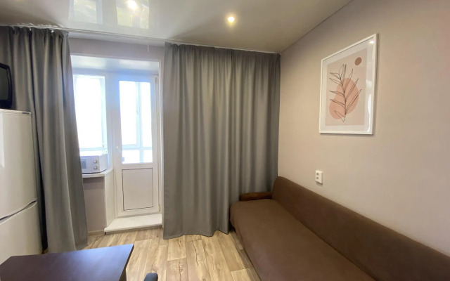 Желтый Нарцисс на улице Войкова