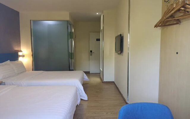 7 Days Inn Zhuhai North Railway Station Jinding Shop