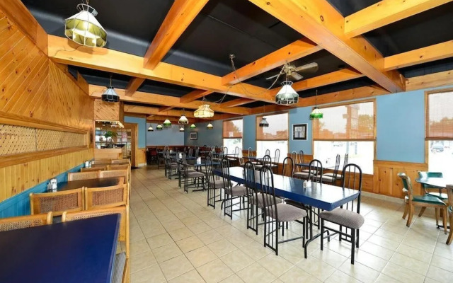 Travelers Inn