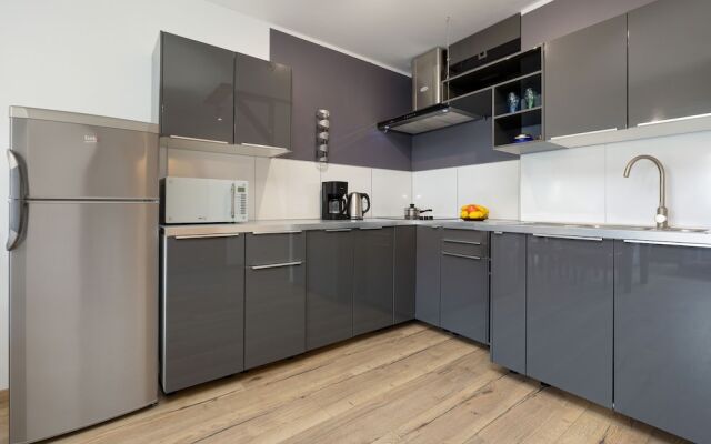 Cherry Garden Apartments by Renters