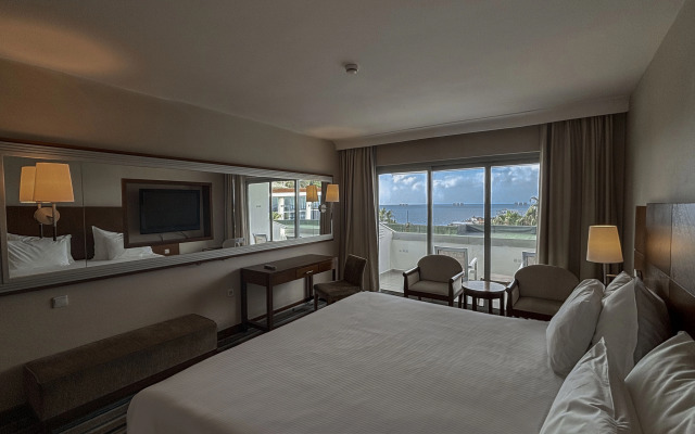 Pine Bay Holiday Resort