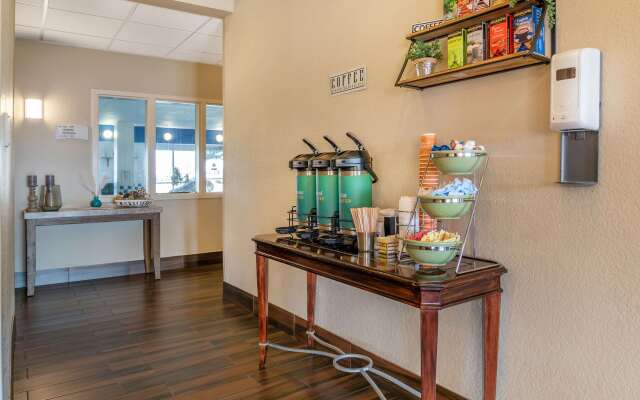 Quality Inn & Suites