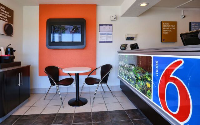 Super 8 by Wyndham Walnut Creek