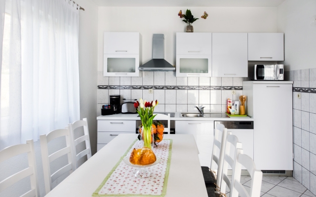 Apartment MARISKA - with swimming pool A1 Podstrana, Riviera Split