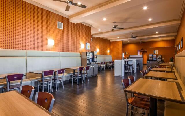 Best Western Plus Stovall's Inn