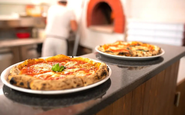 Hotel with swimming pool in Arbus