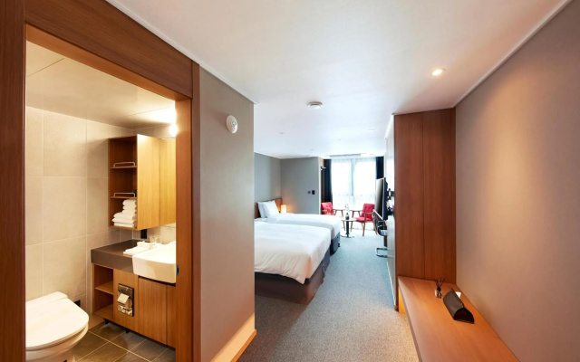 Ramada by Wyndham Gumi