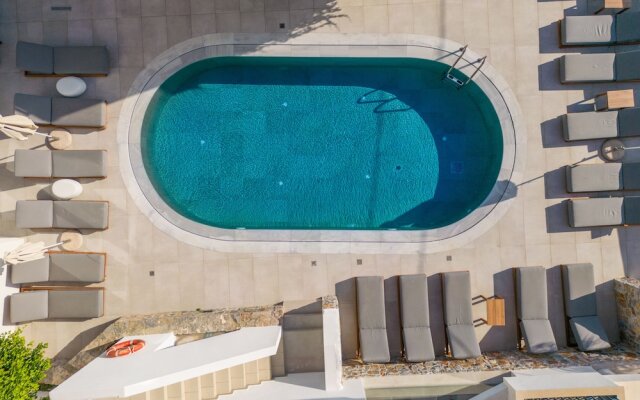 Mika Villas & Suites