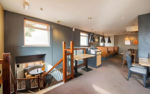 Premier Inn Gloucester - Longford