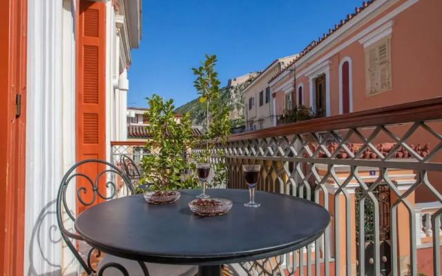 Aetoma Hotel