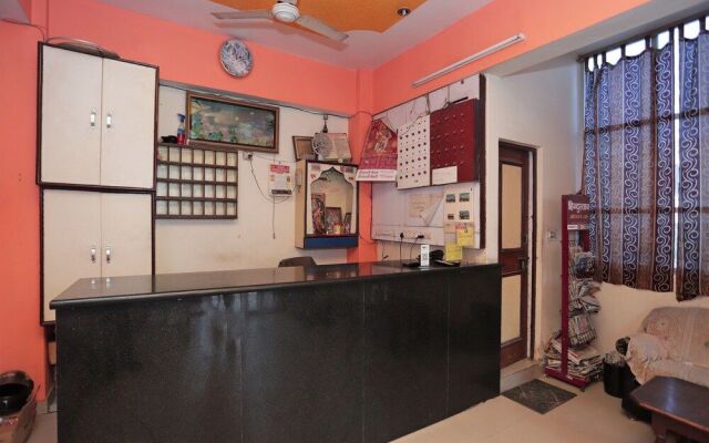 SPOT ON 40707 Hotel Mohan