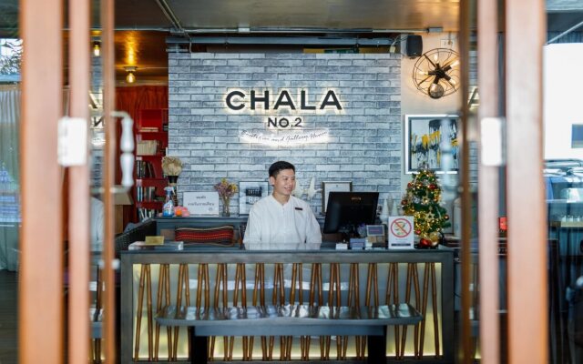 Chala Number 2 Art and Gallery House