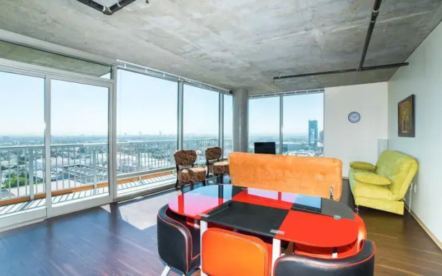 Hollywood Bellucci Apartment