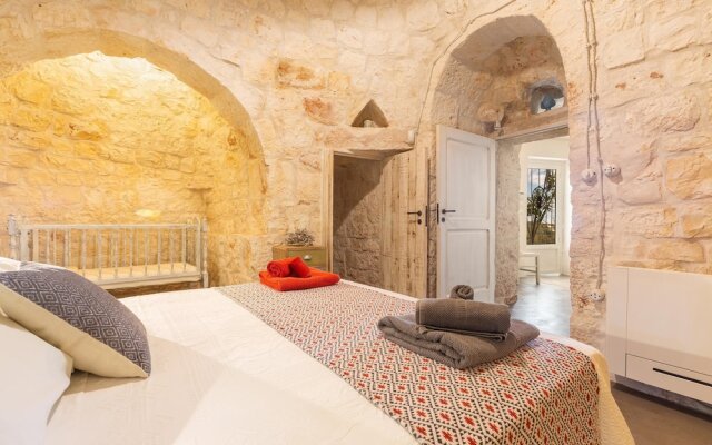 2526 Trullo Limone by Perle di Puglia