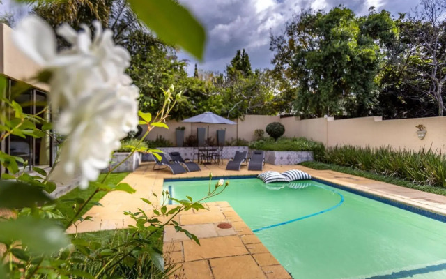 Fleur de Lis Guesthouse