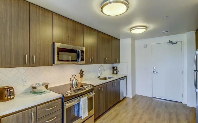 Apartment in Portland's Cultural Dist.
