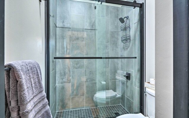 Sleek, Modern Loft in Downtown Springfield!