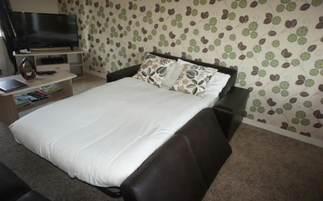 Elforma - Tudsbery House