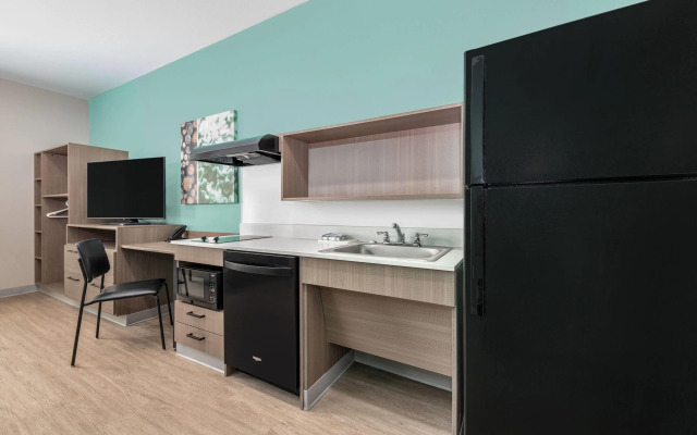 ECHO Suites Extended Stay by Wyndham Dallas Plano/Richardson