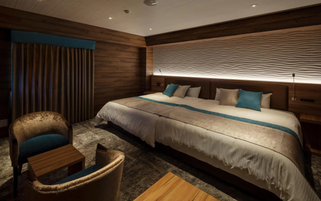 Falls Lodge and Suites