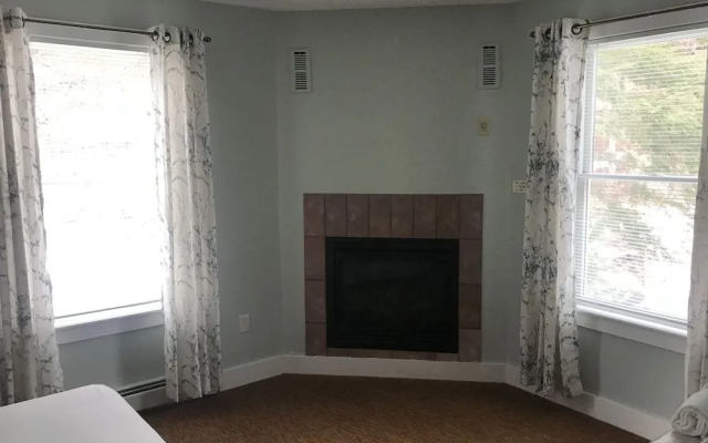 The Admiral's Inn Resort