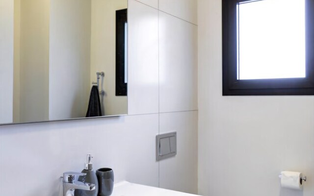Modern Duplex 3 Bedrooms With A Terrace