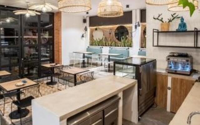 103 Wonderful House