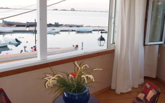 Kaposantes Apartments