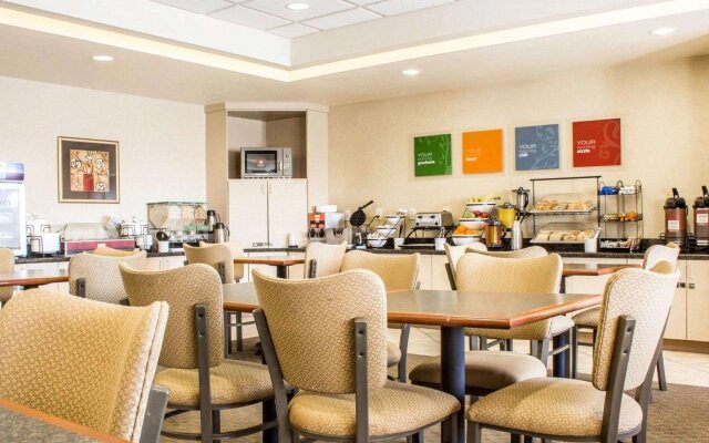 Comfort Inn & Suites Yuma I-8