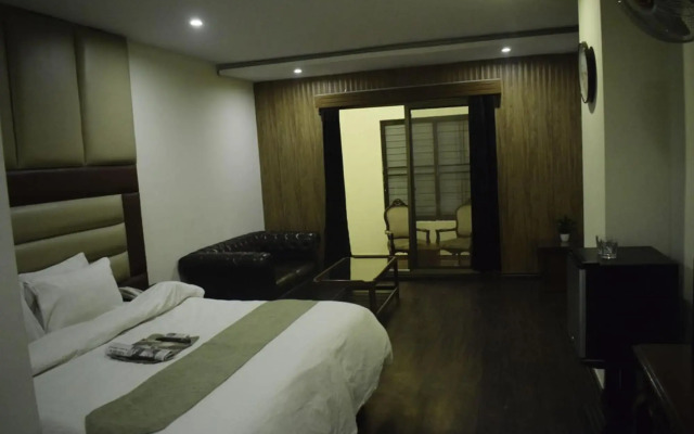 Grand Millennium Hotel
