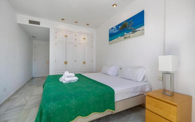 Amazing Penthouse next to Beach & Puerto Banús - RDR216