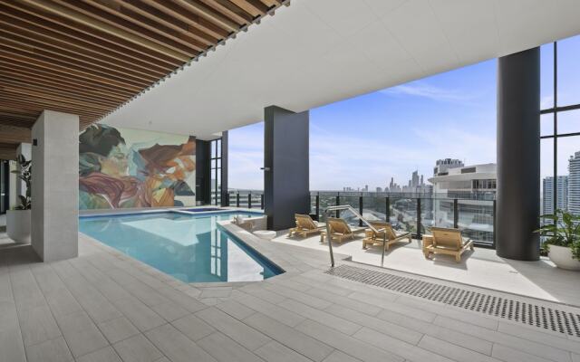 Broadbeach Casino Private Apartment GCLR