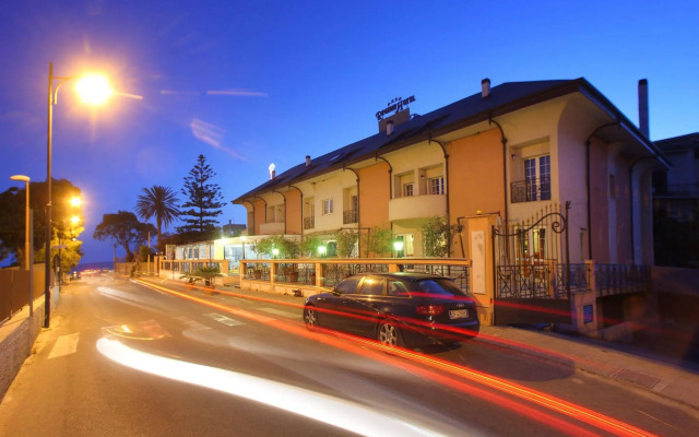 Regent Beach Hotel & Apartments