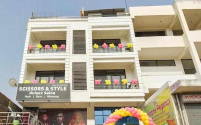 Oyo Flagship 93343 Desert 1788 Welcome Regency