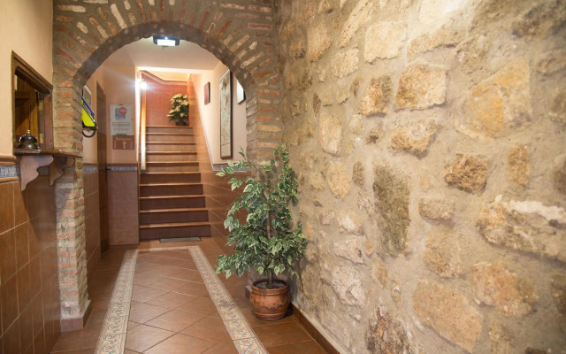 Hostal Hueso