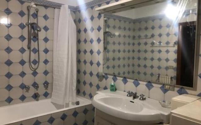 Navona Apartment, Large And Comfortable