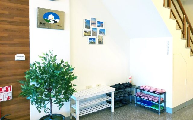 Migratory Birds Hotel