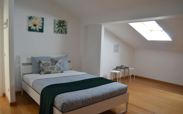 Cozy Studio at Carcavelos Beach