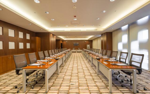 Crowne Plaza Riyadh RDC Hotel & Convention, an IHG Hotel