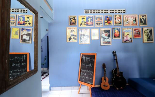 Alexiz Hostel