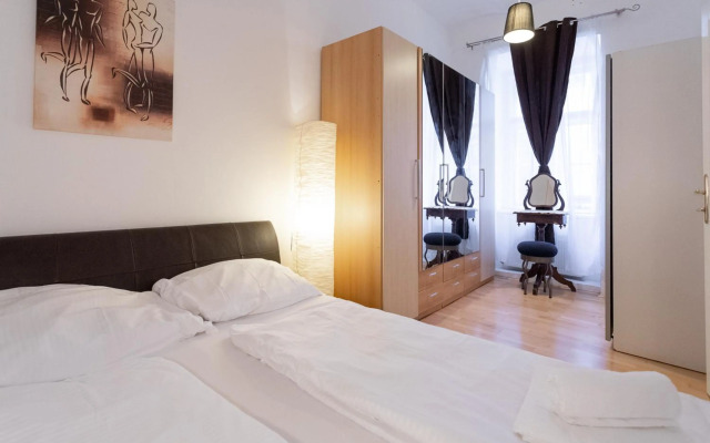 Central Garden Apartments