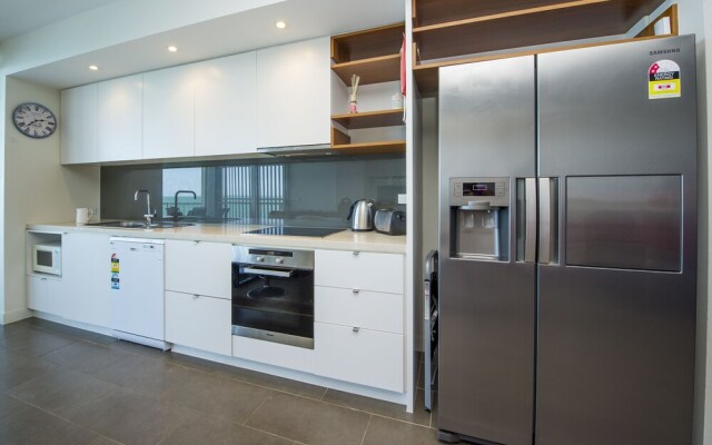 1 Bright Point Apartment 5501