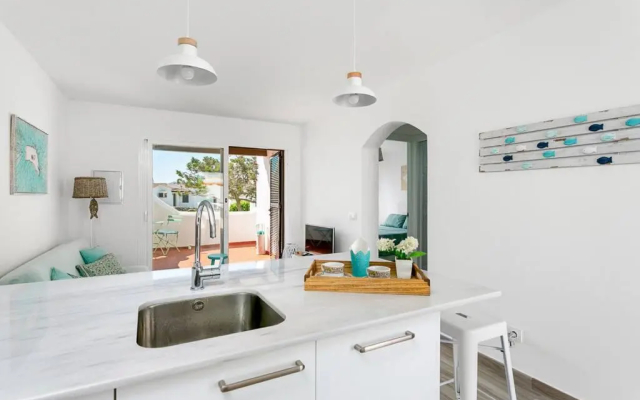 Blue Moon 100 mts from the sea - Hotel in Ciudadela de Menorca - Photo 4