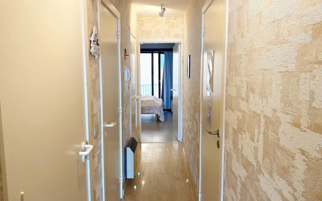 Beachside Modern Retreat