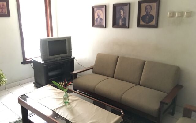 Paniisan Hotel