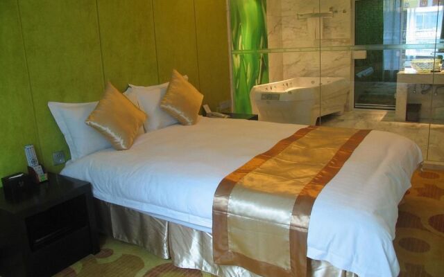 St. Martin Hotel