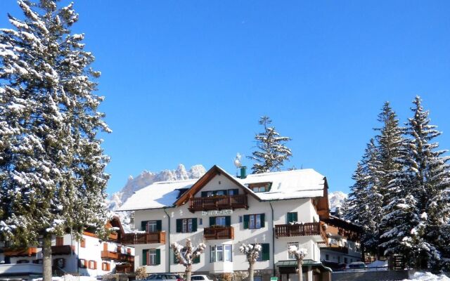 Hotel Oasi