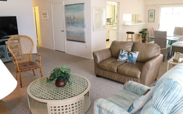 Jamaica Royale 703 - 2 Br Condo