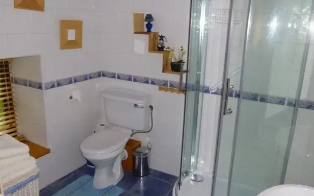 Belan Lodge - Courtyard Accommodation, "The Abraham"