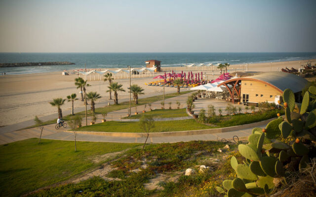 Lili's Place Apartments Near the Beach